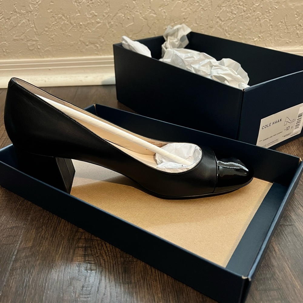 NWT Cole Haan Womens heels size 10
